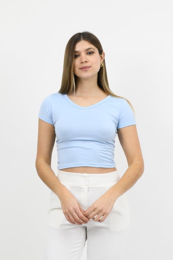 Remera cuello V manga corta por talle 1, 2 y 3 modal soft 2026
