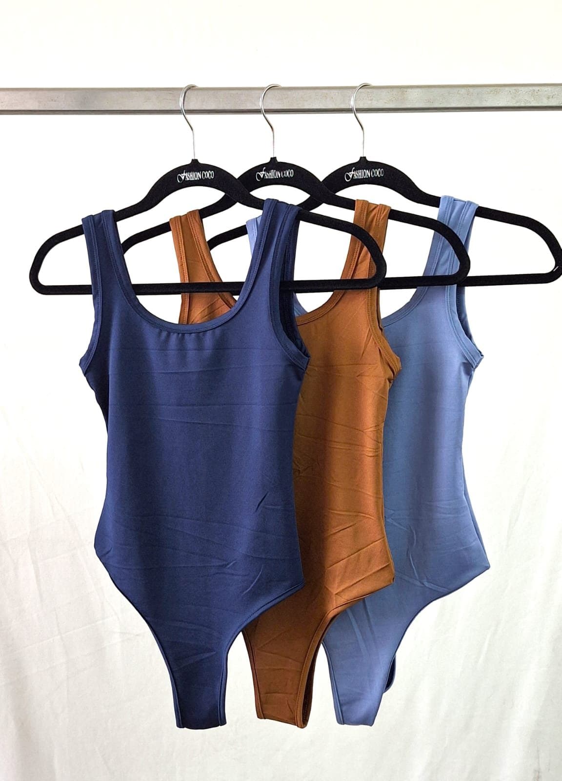 Body clasico bretel ancho lycra 2026