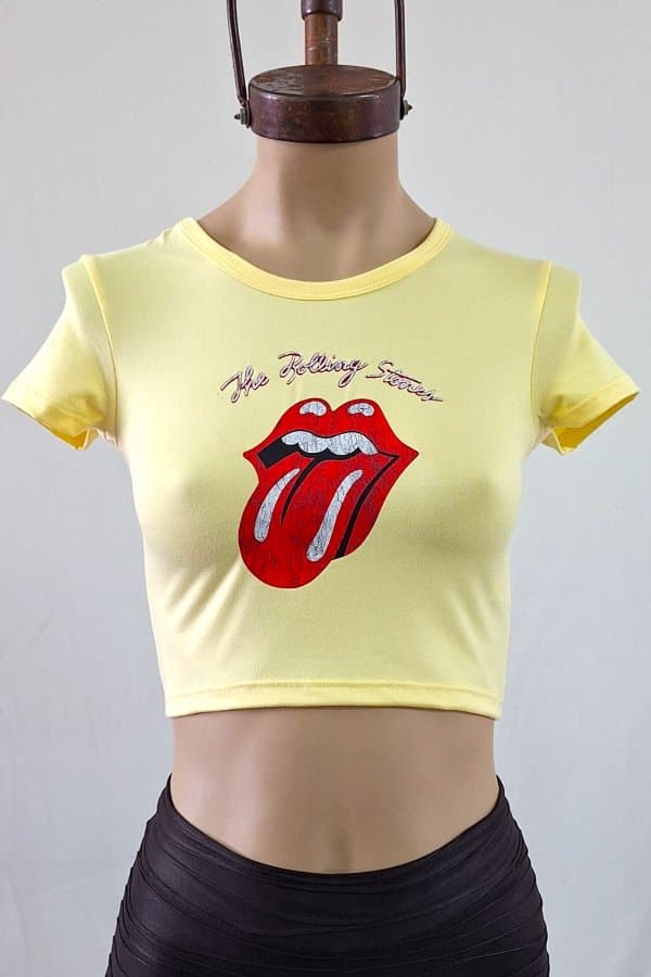 Remera top cuello U THE ROLLING STONE manga corta modal soft 2026