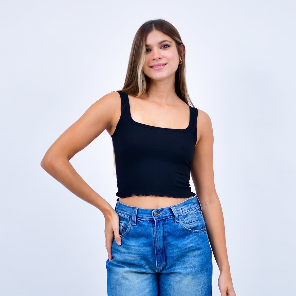 Musculosa cuello cuadrado rulette morley liso 2026