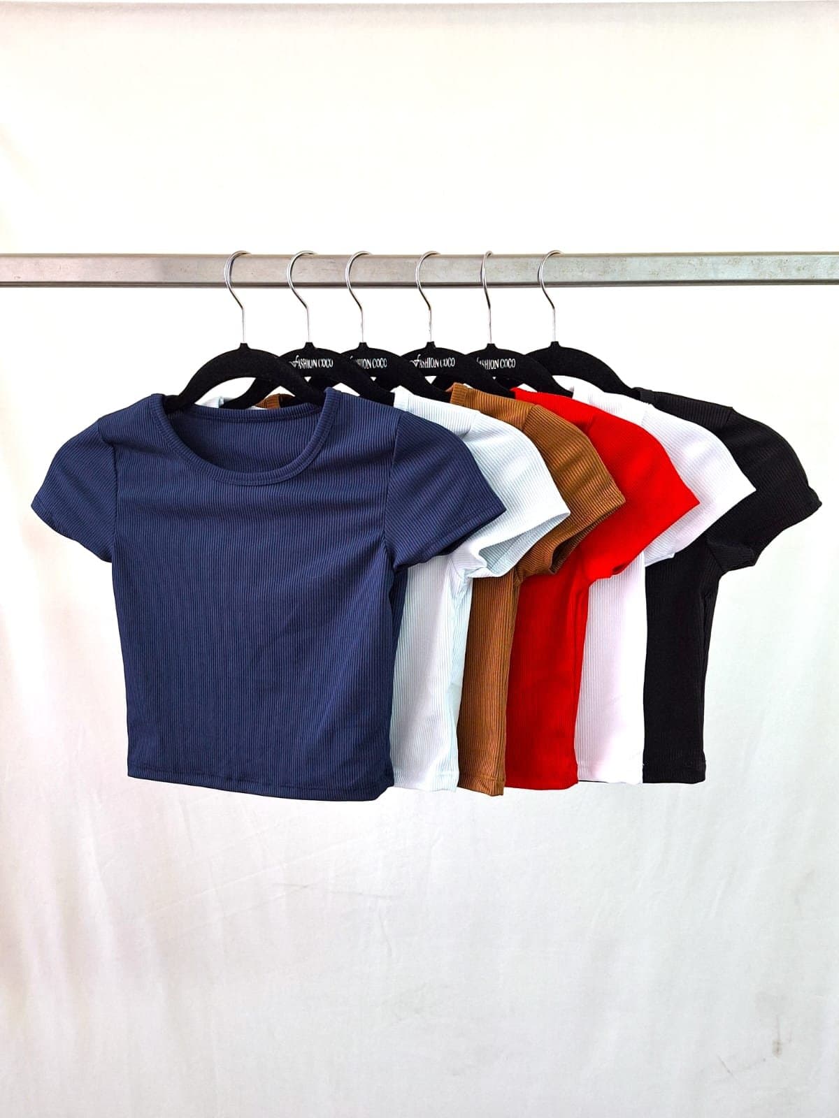REMERA CUELLO REDONDO U MORLEY LISO MANGA CORTA 2026