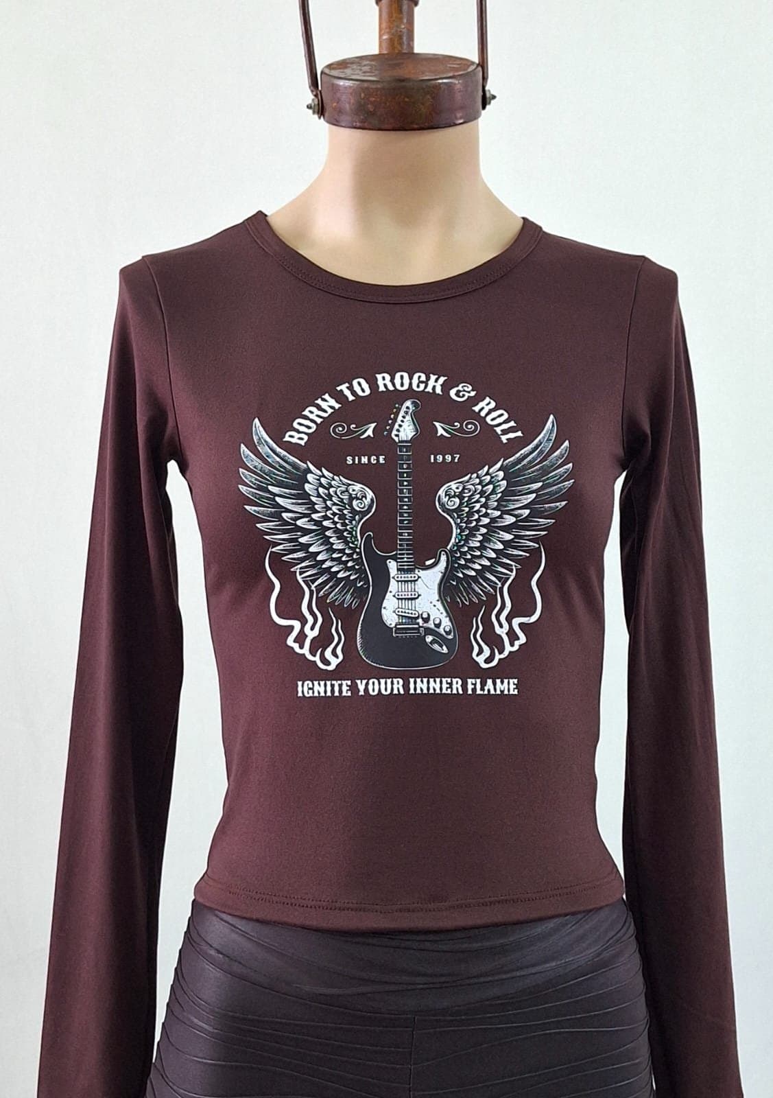 Remera manga larga ALAS Y GUITARRA modal soft 2026