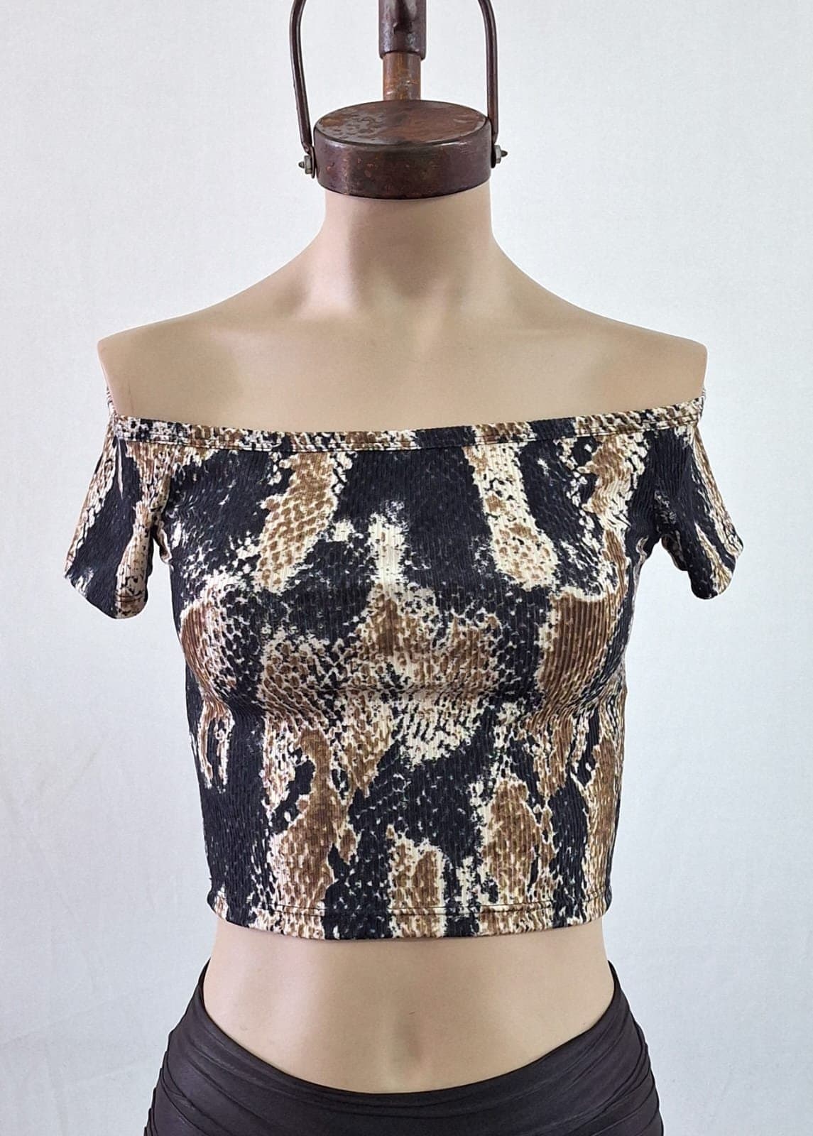 Top cuello bote reptil morley soft 2026